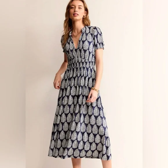 jersey knit dress patterns Mimosa lantern style knit dress with a cowl and pockets (PDF) – Sinclair  Patterns main image 0